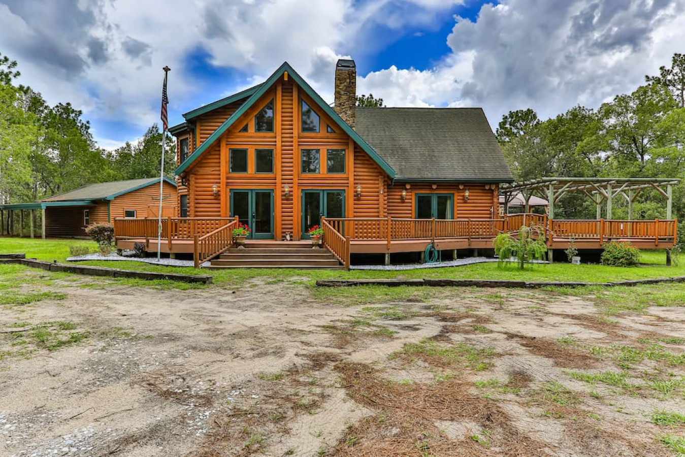 Nature Cabin & Bunkroom-HOT TUB, Grill, Fire Pit