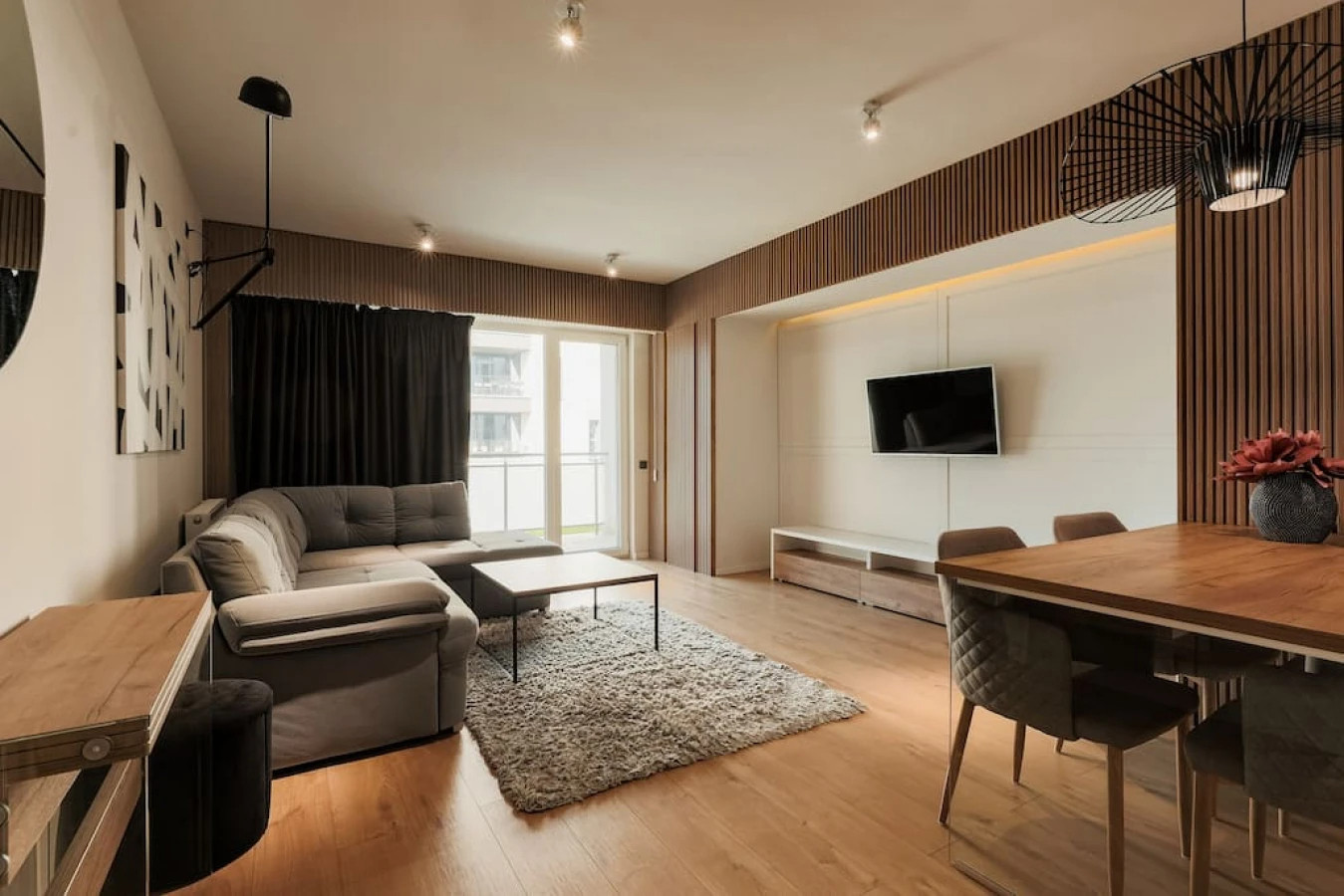 Nest Inn Stiletto Apartment