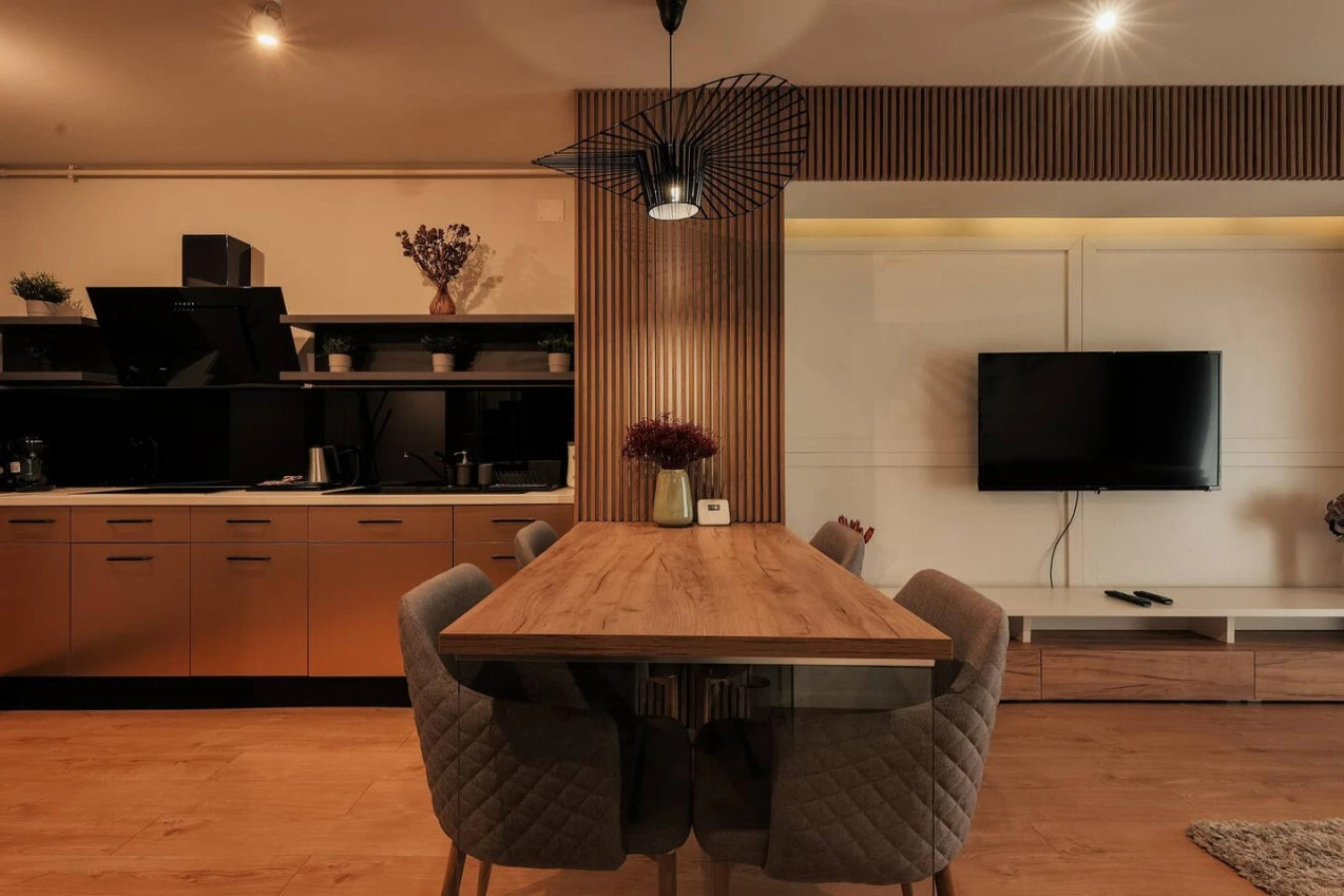 Nest Inn Silhouette Apartment