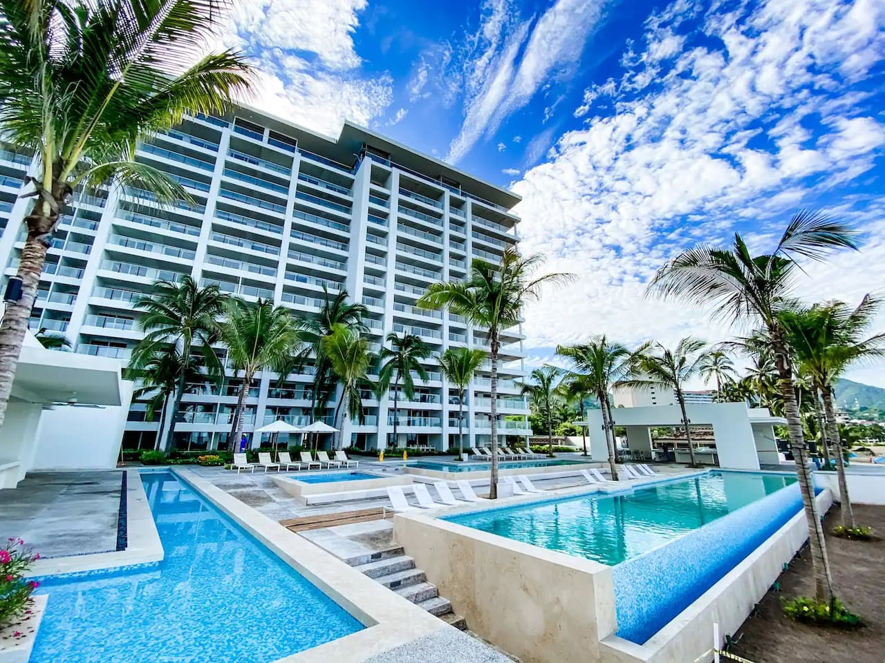 Ocean View Beach Front Condo in the Center of Town 2