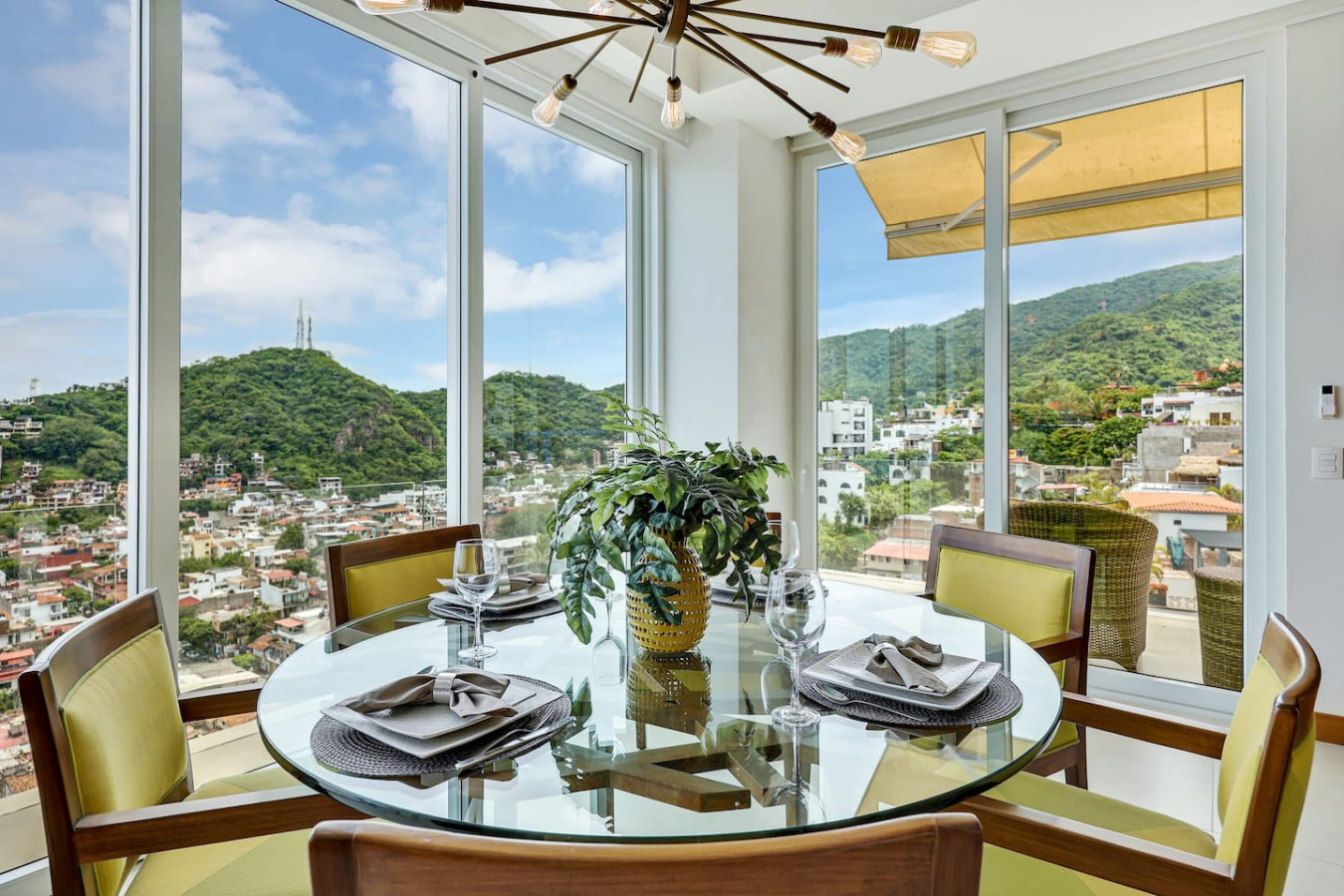 Stunning V-Estrella Penthouse - 2 BRs - Great View 3