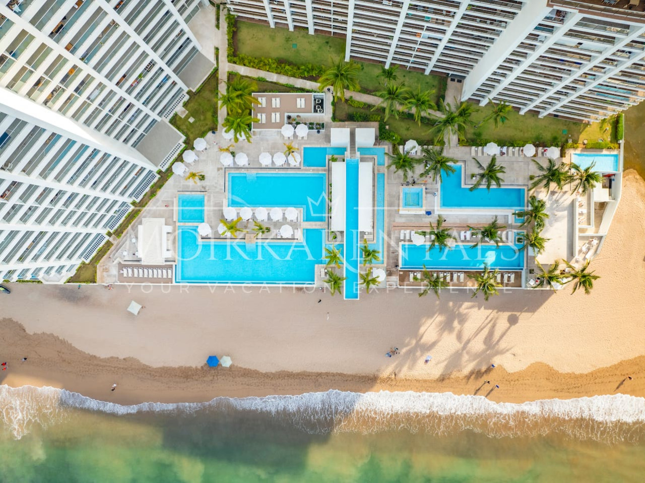 Lovely 1 Bedroom Beachfront Condo - Free Breakfast 3