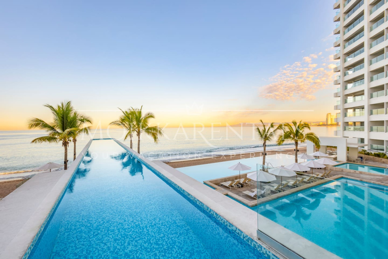 Relax to Ocean Waves at Mar y Cielo plus Breakfast 2
