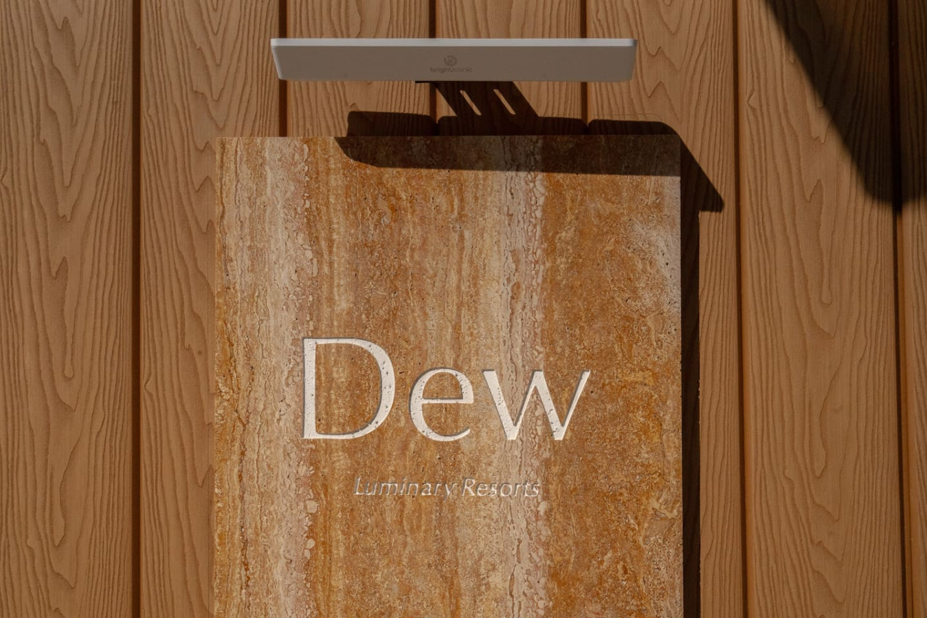 Dew - exterior