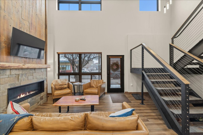 Hauser House Unit 3  - [Dog Friendly!]