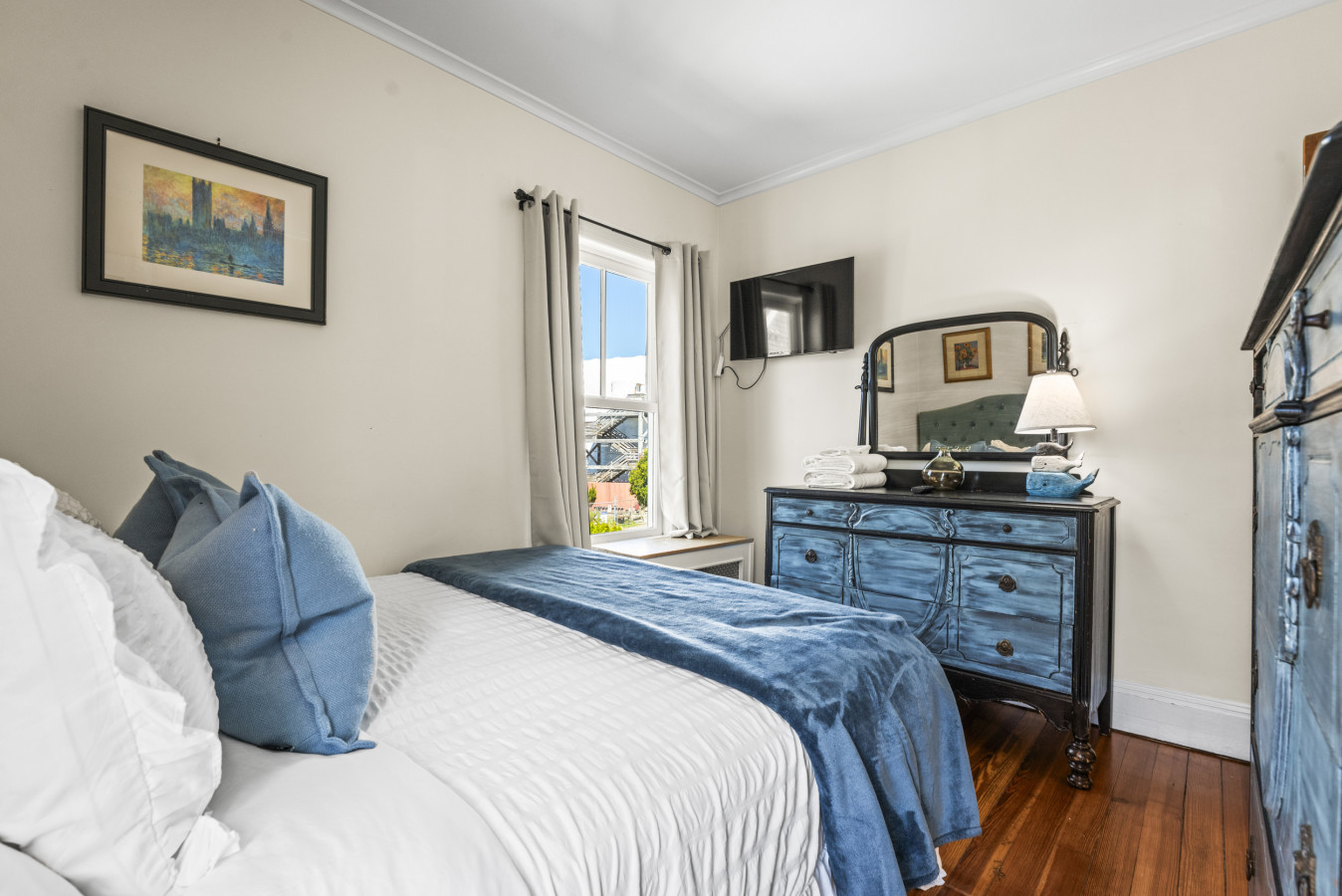 Historic Home and Cottage with Seaport View