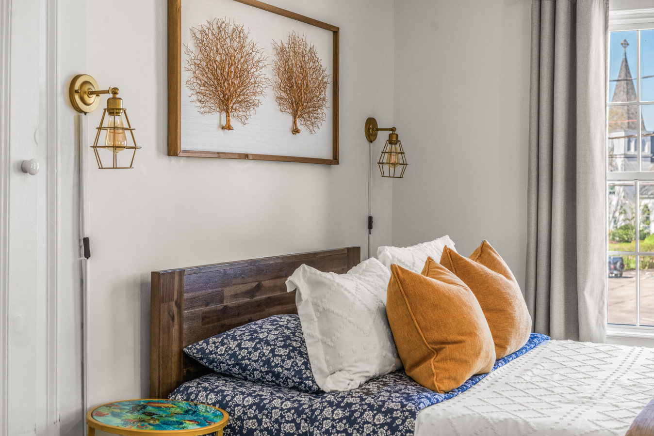 Entire Historic Mystic Townhome: Pet & Family