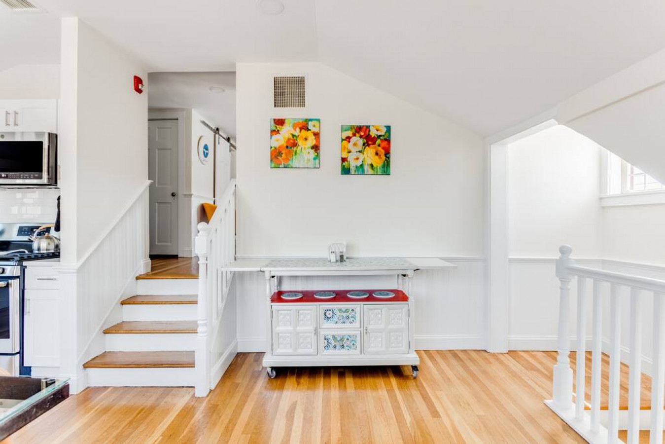 2BR Flat above Historic Cider Mill