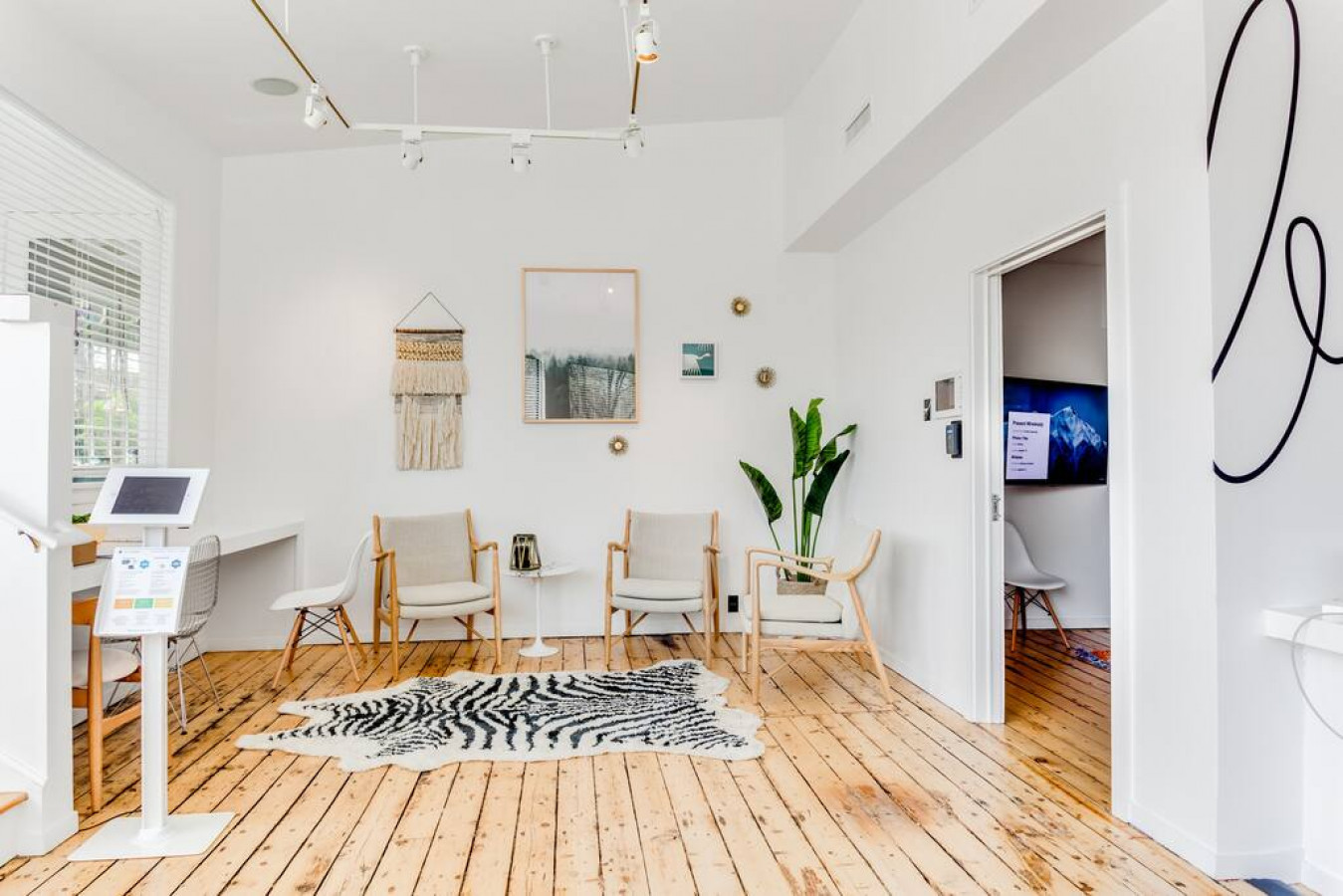 2BR Flat above Historic Cider Mill
