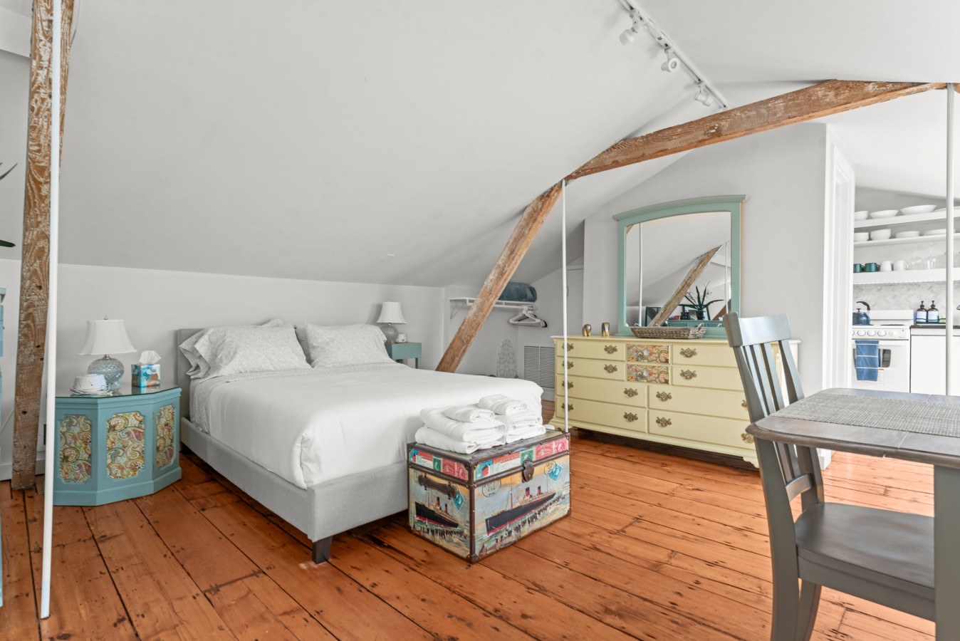Historic Loft, Co-Work, River View