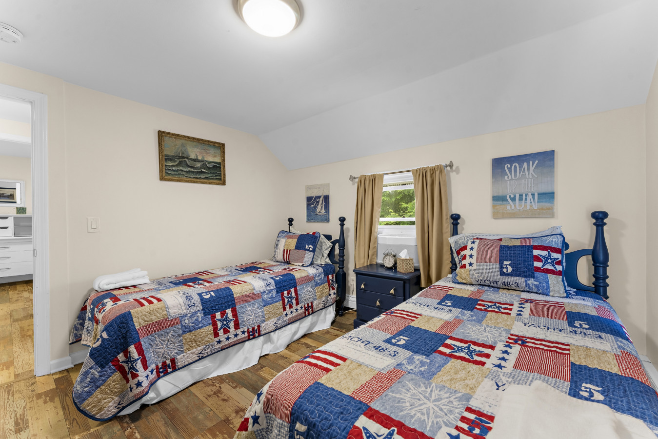 Charming Fairfield Beach Cottage