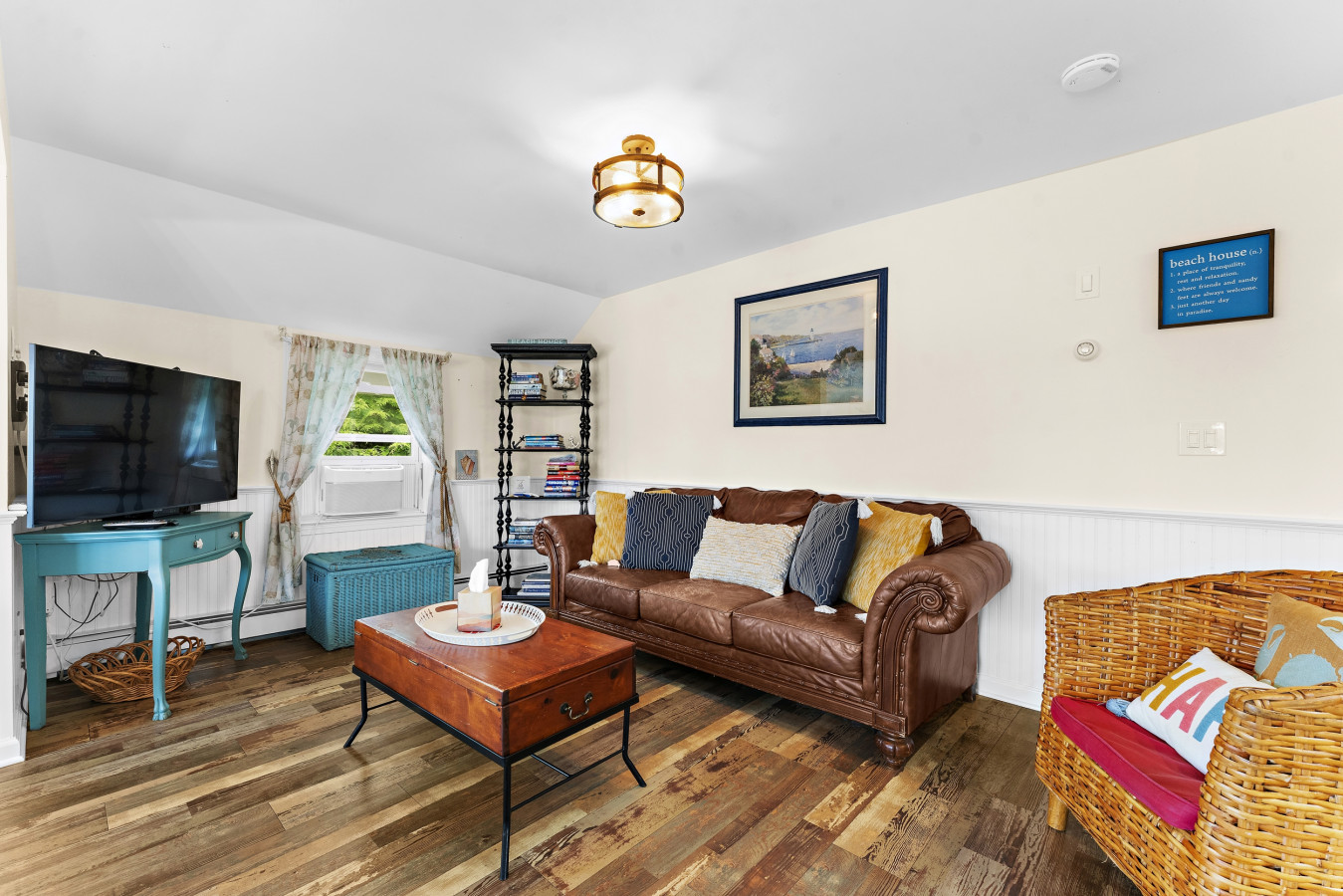 Charming Fairfield Beach Cottage