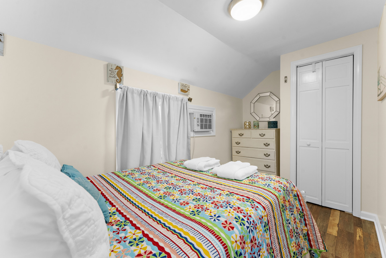 Charming Fairfield Beach Cottage