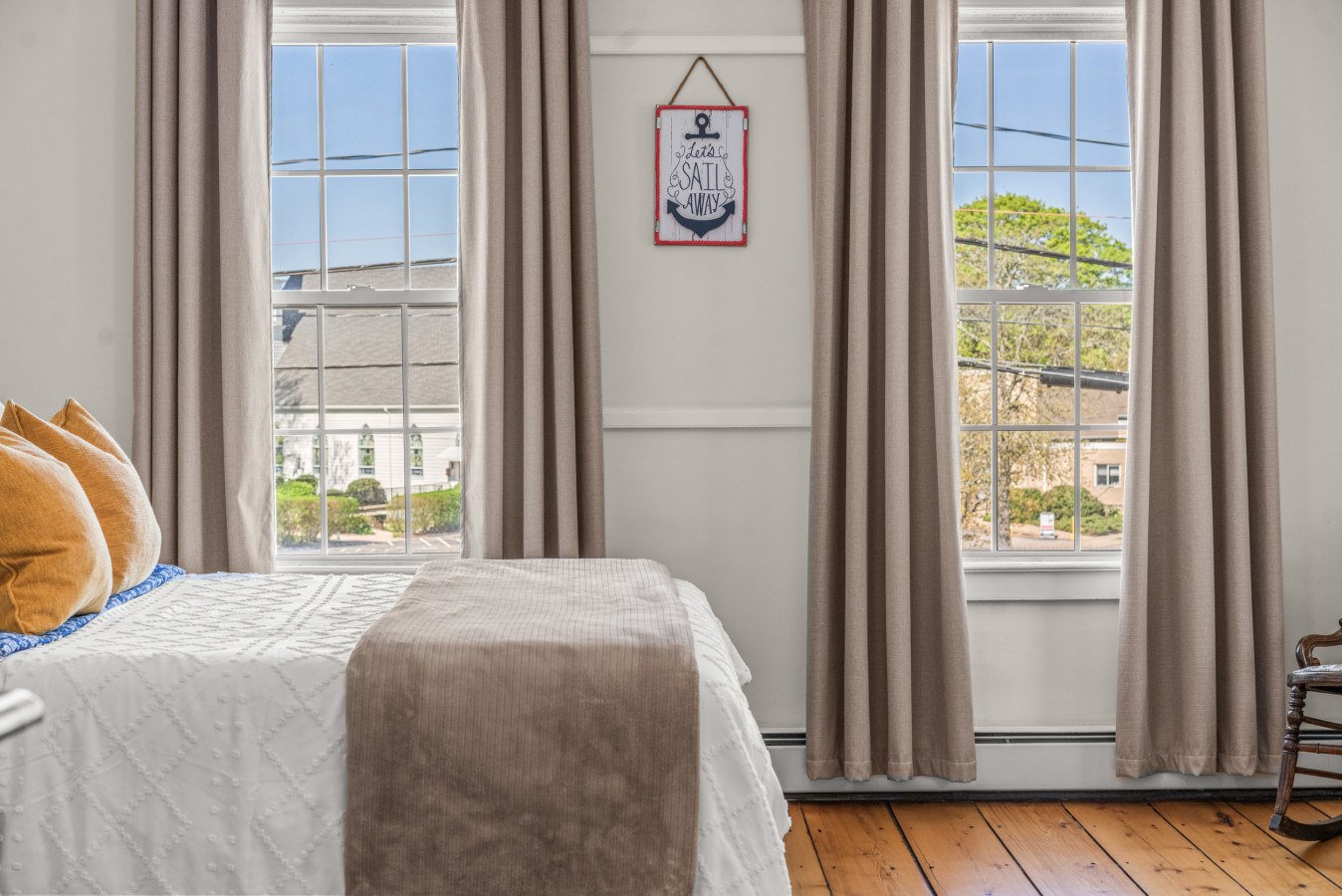 Historic Dual Townhome, Walk to Seaport