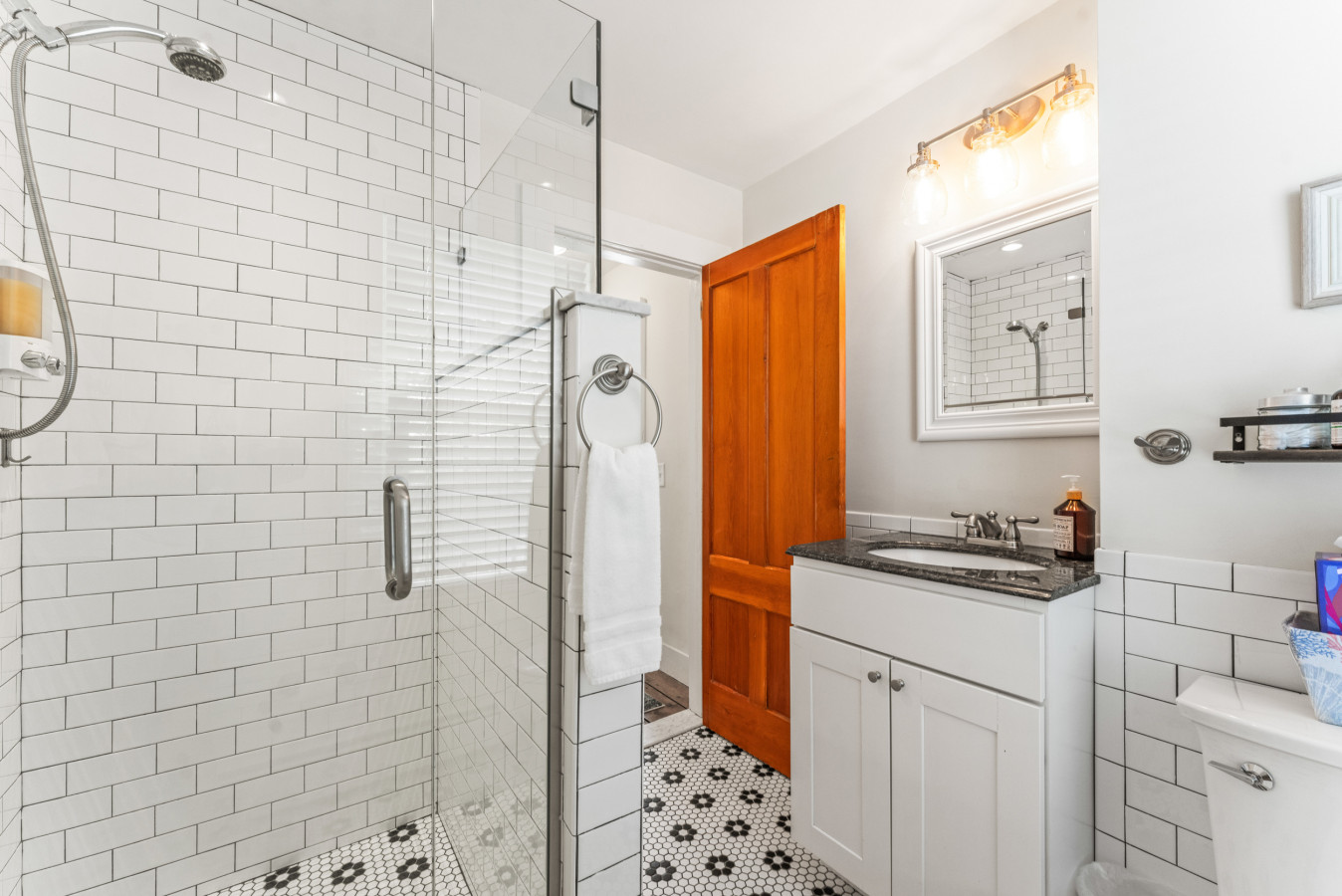 Historic Dual Townhome, Walk to Seaport