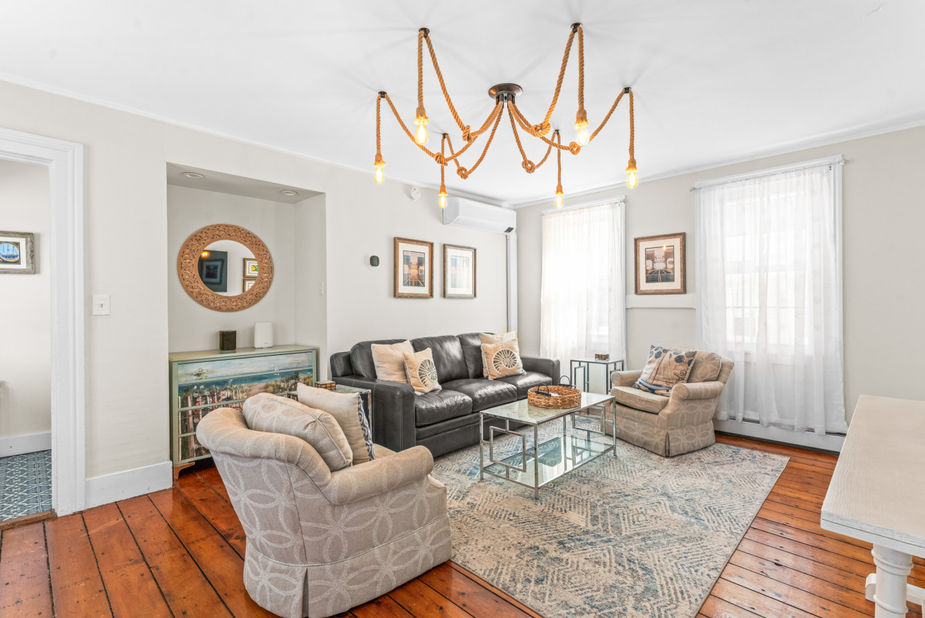 Historic Dual Townhome, Walk to Seaport