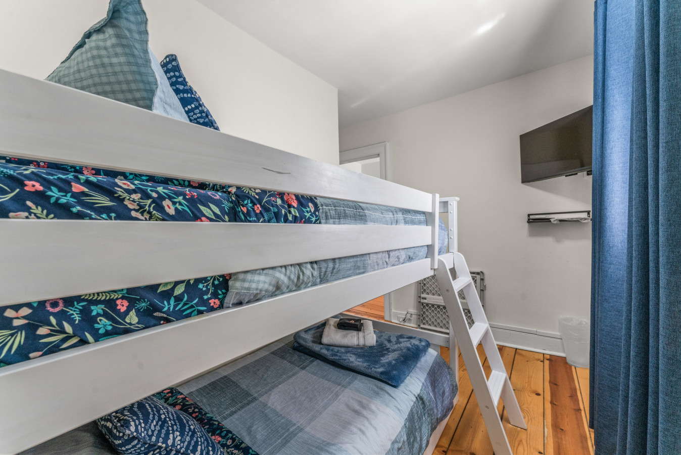 Historic Dual Townhome, Walk to Seaport
