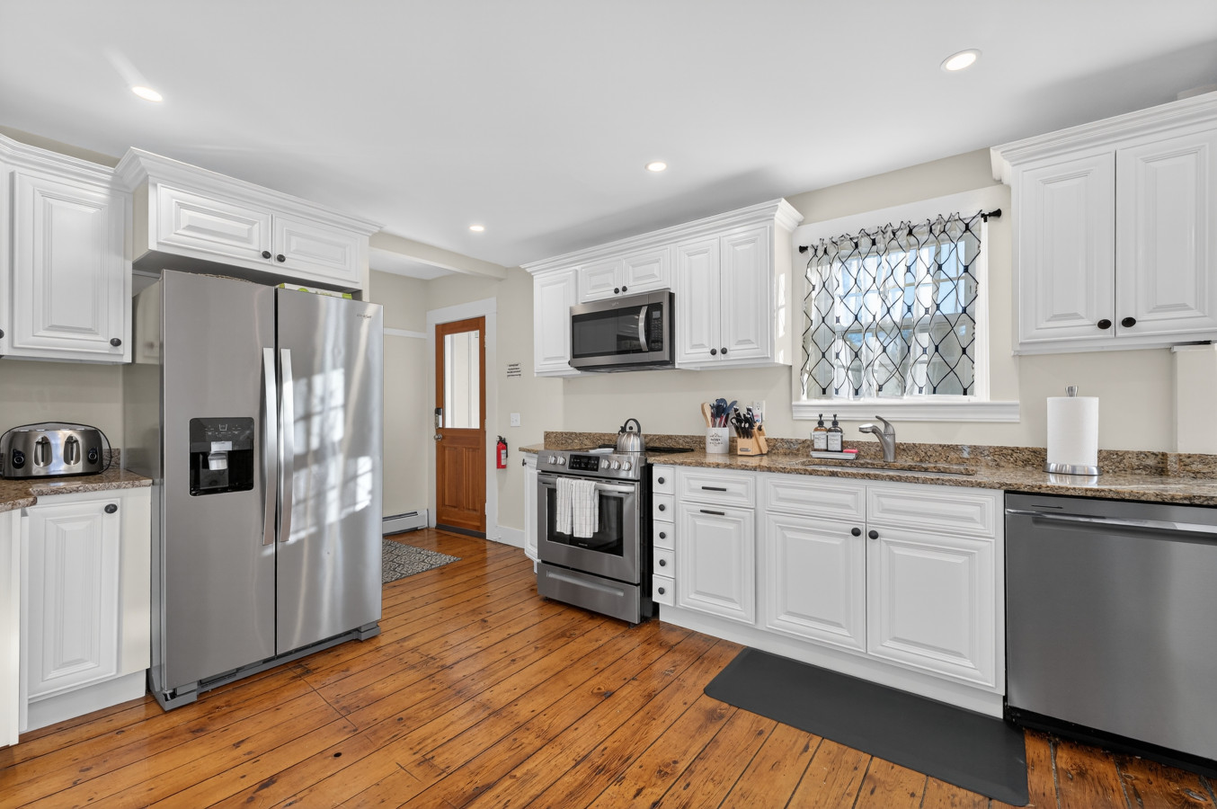Historic Dual Townhome, Walk to Seaport