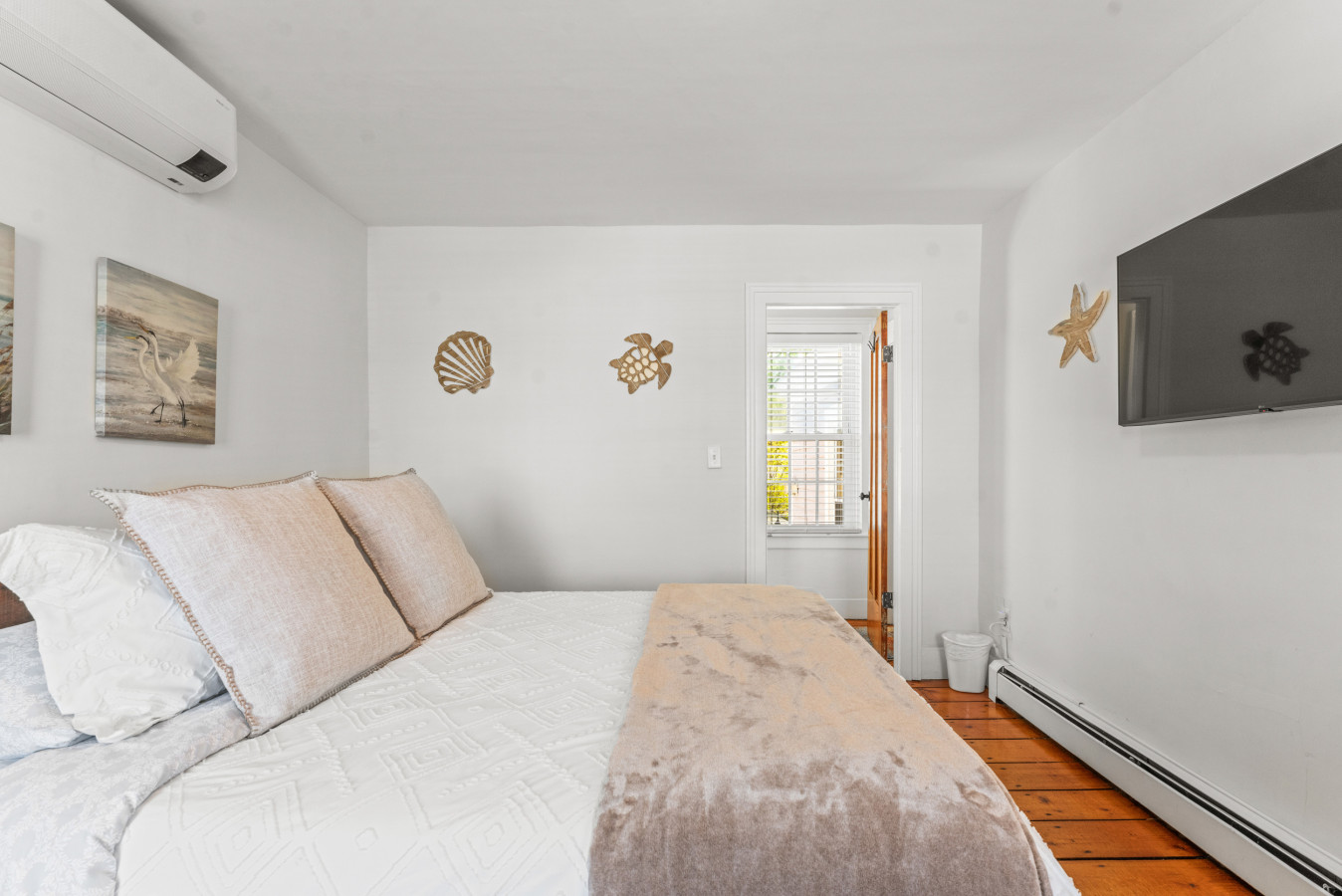 Historic Dual Townhome, Walk to Seaport