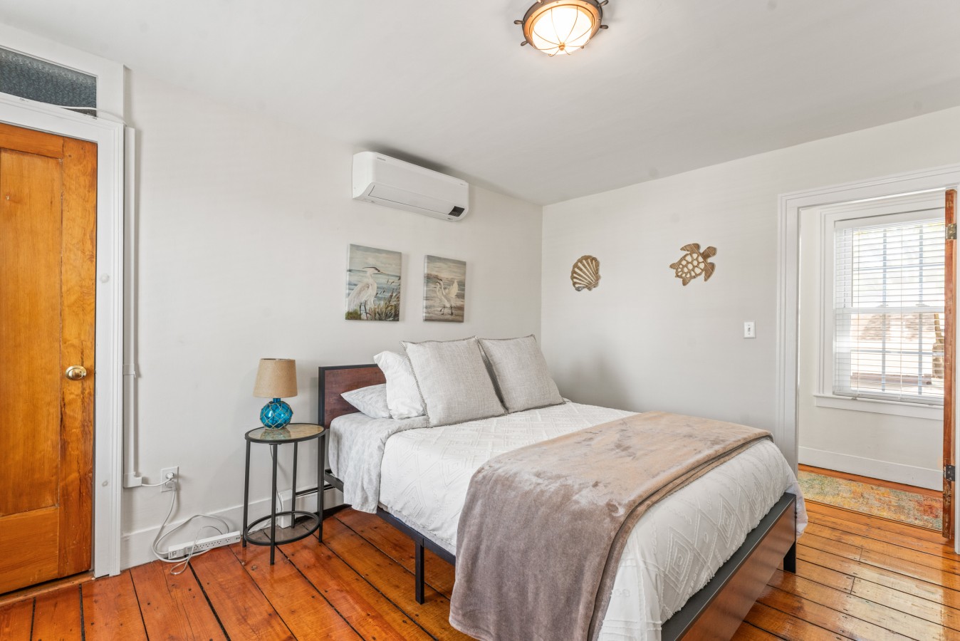 Historic Dual Townhome, Walk to Seaport