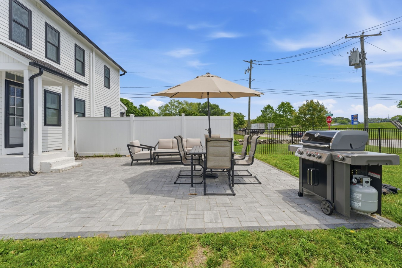 Historic 5BR, Dual Kitchens, Walk to Beach