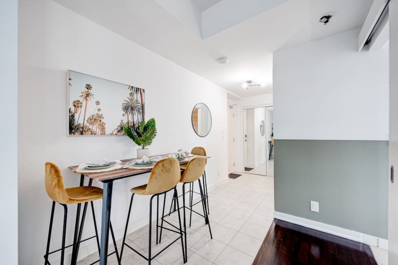 Toronto — Downtown 1BR with Skyline Views — Toronto furnished rental, photo 10