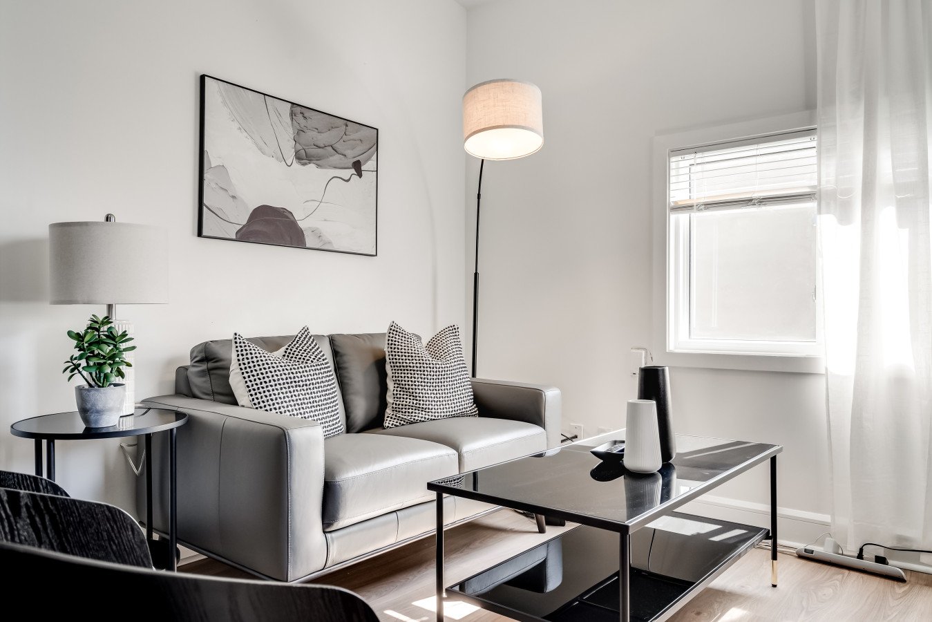 Ottawa — Private 3BR Entire Home — Ottawa furnished rental photo
