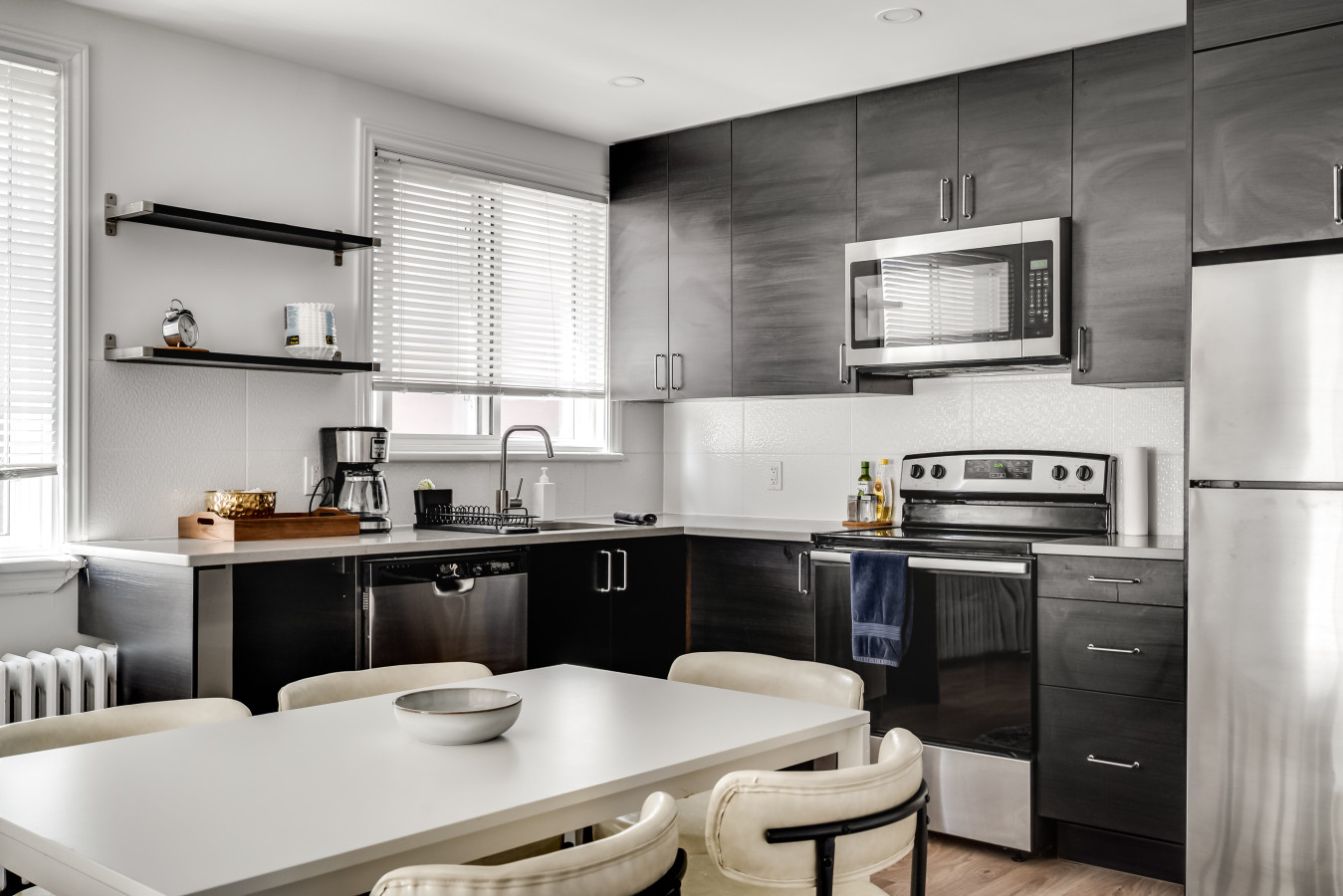 Ottawa — Private 3BR Entire Home — Ottawa furnished rental, photo 20