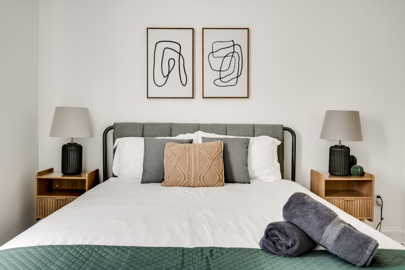 Ottawa — Private 3BR Entire Home — Ottawa furnished rental, photo 8