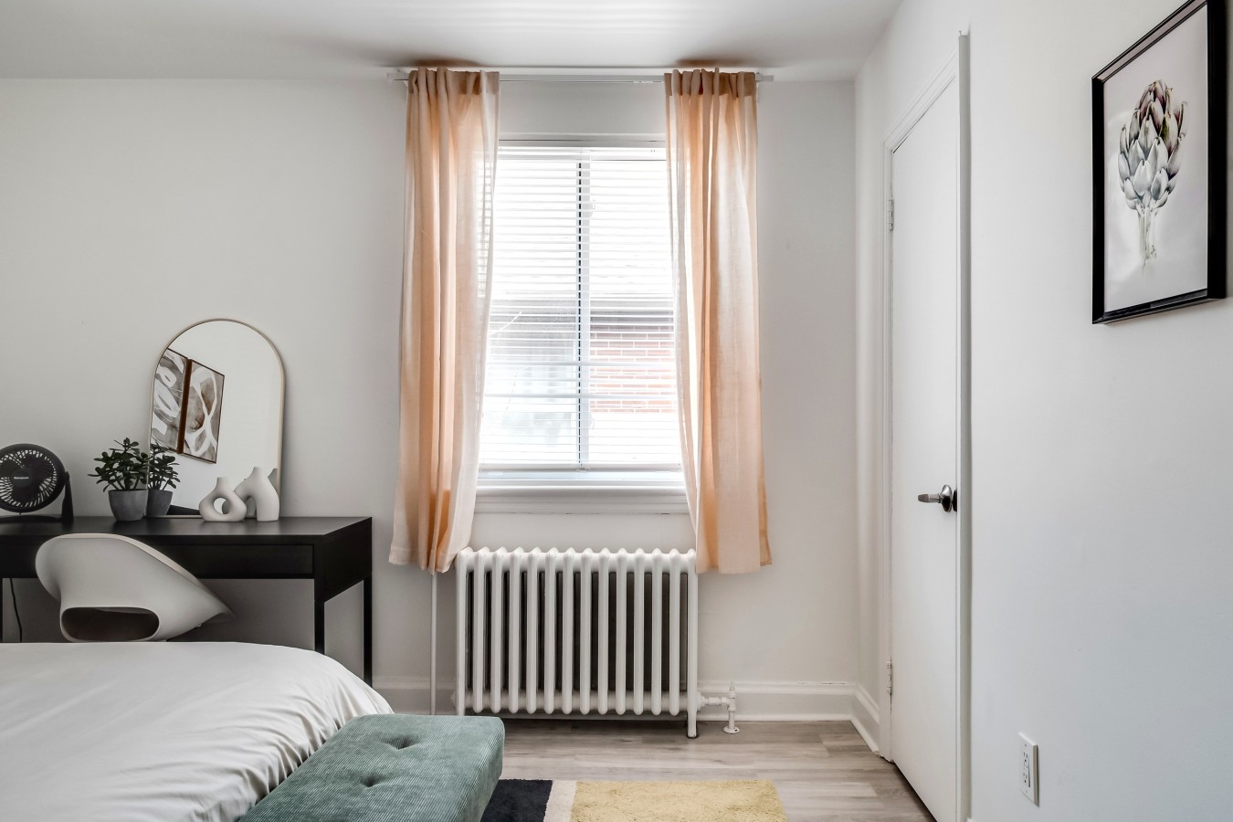 Ottawa — Bright 3BR Suite, Central (Monthly) — Ottawa furnished rental, photo 14