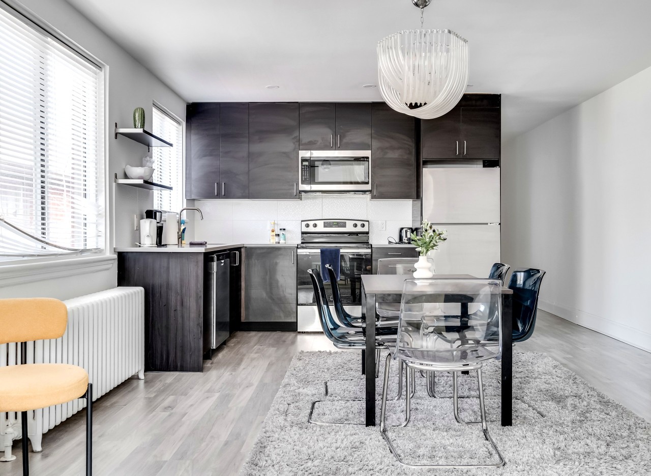 Ottawa — Bright 3BR Suite, Central (Monthly) — Ottawa furnished rental, photo 18