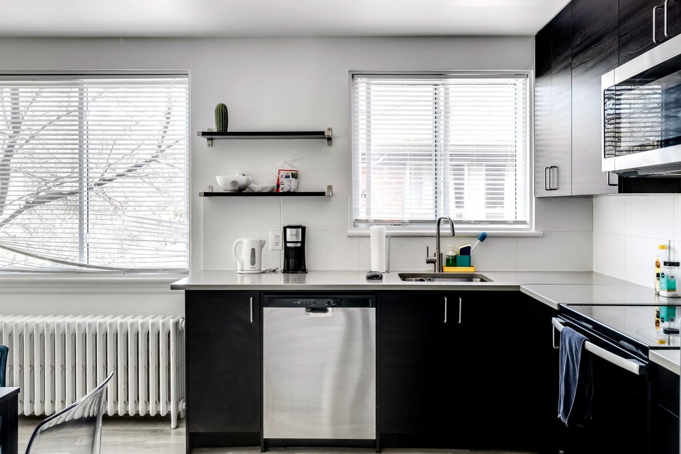 Ottawa — Bright 3BR Suite, Central (Monthly) — Ottawa furnished rental, photo 5