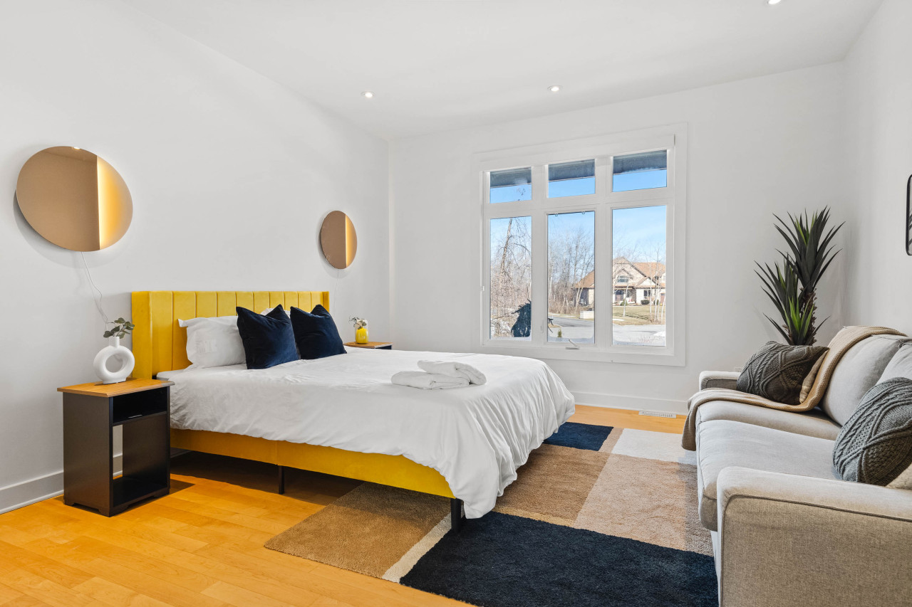 Ottawa — The Mansion · 4BR Luxury Estate — Ottawa furnished rental, photo 51