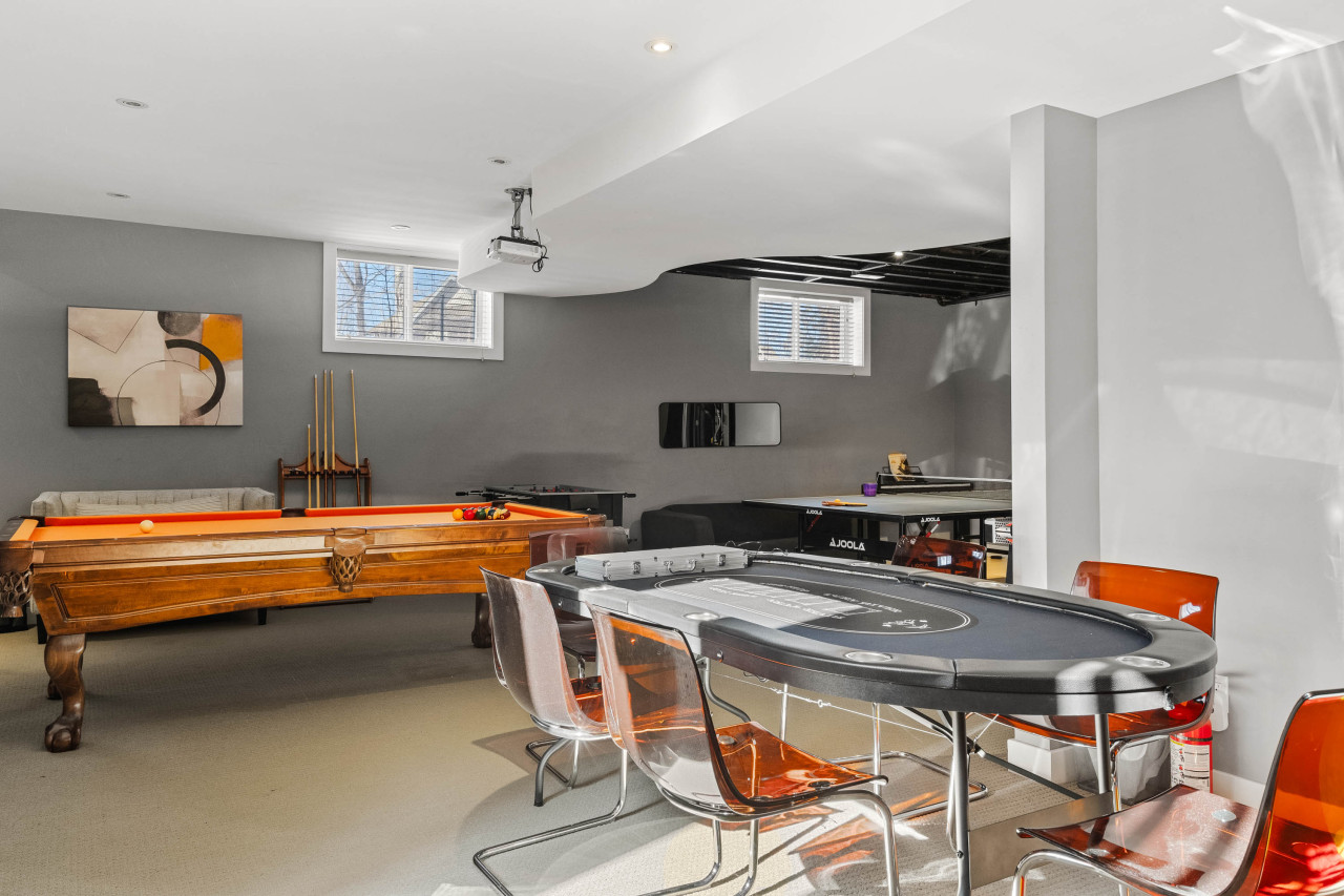 Ottawa — The Mansion · 4BR Luxury Estate — Ottawa furnished rental, photo 59