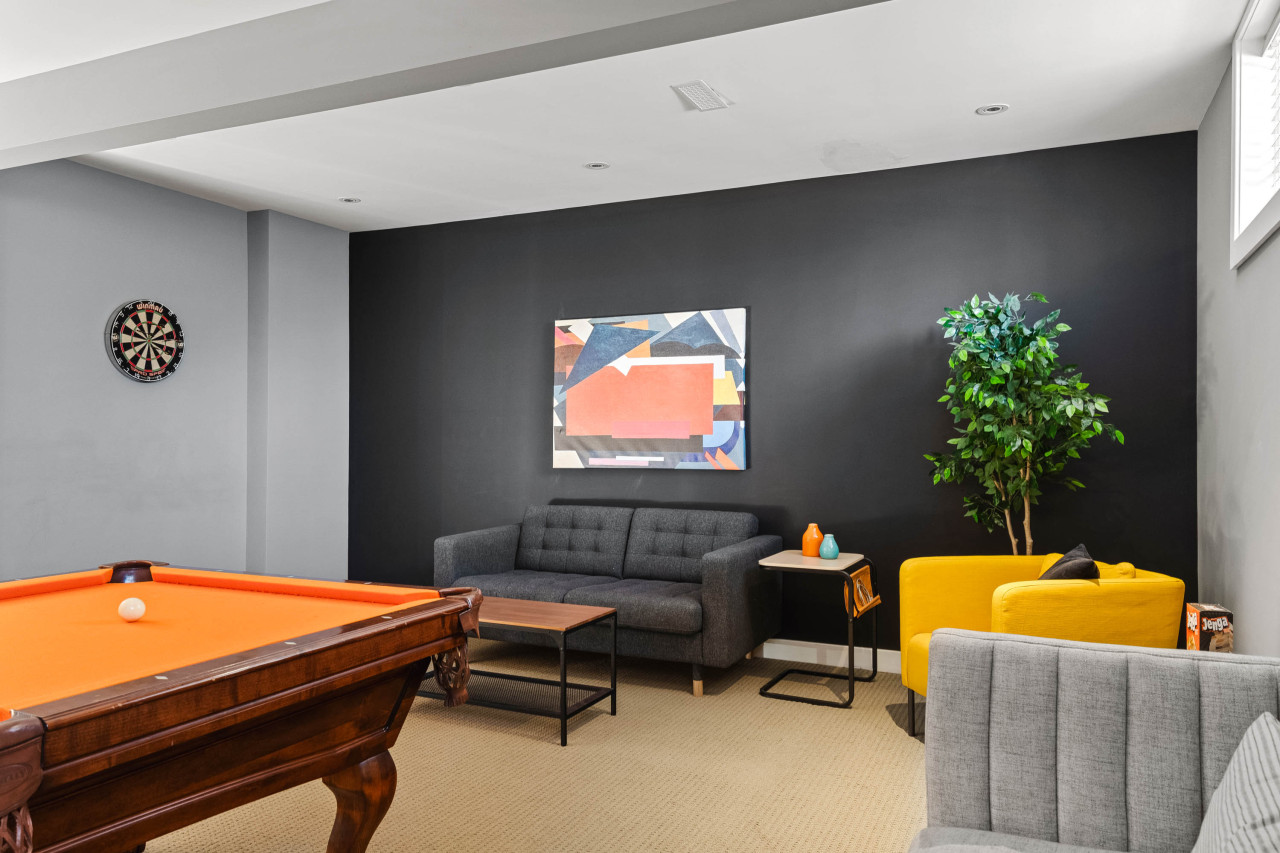 Ottawa — The Mansion · 4BR Luxury Estate — Ottawa furnished rental, photo 57