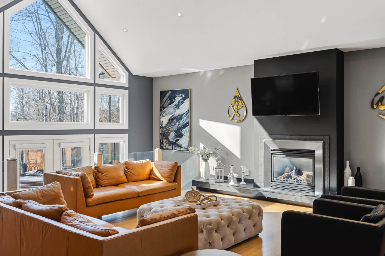 Ottawa — The Mansion · 4BR Luxury Estate — Ottawa furnished rental, photo 10