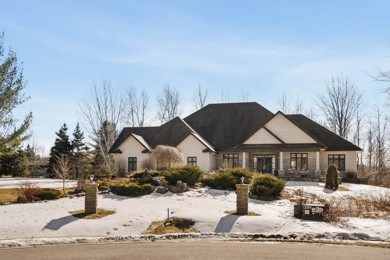 Ottawa — The Mansion · 4BR Luxury Estate — Ottawa furnished rental, photo 69