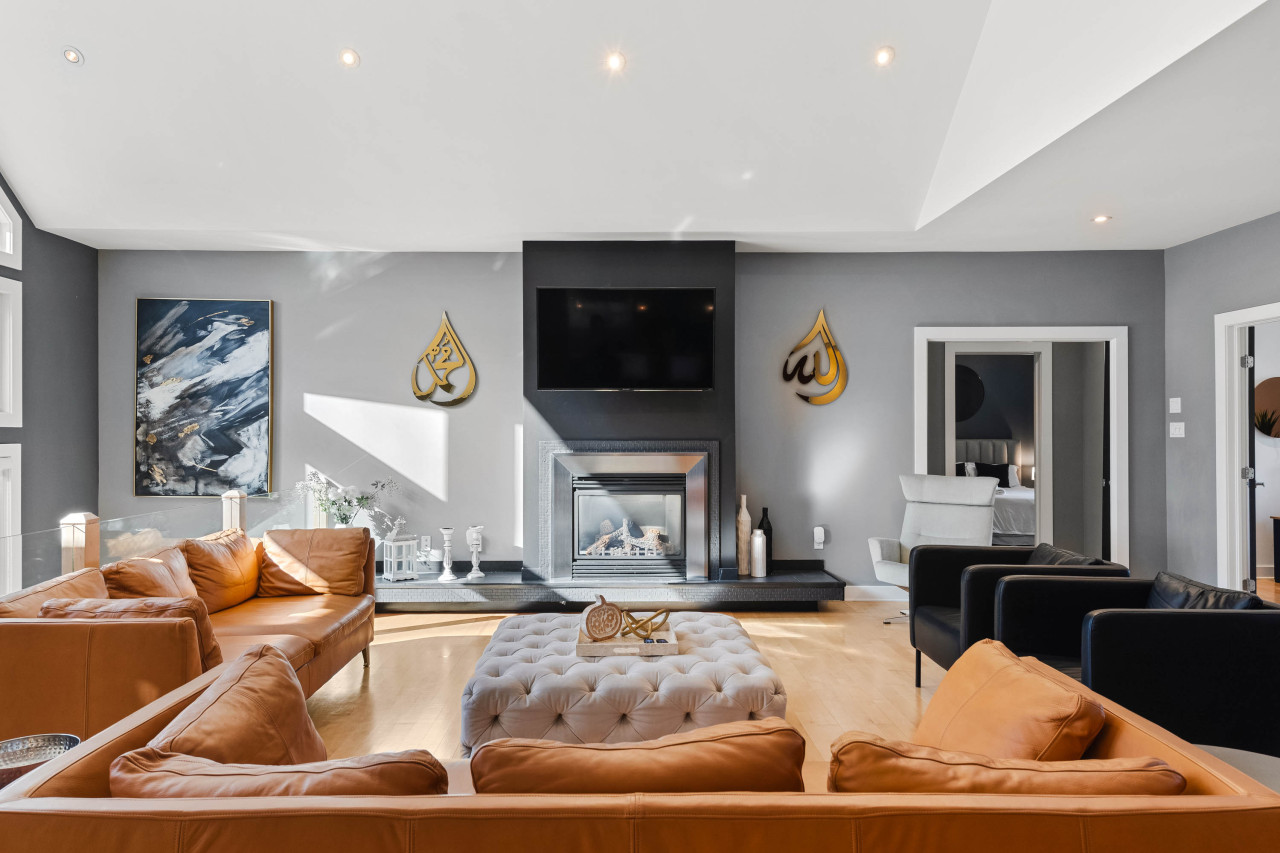 Ottawa — The Mansion · 4BR Luxury Estate — Ottawa furnished rental, photo 9