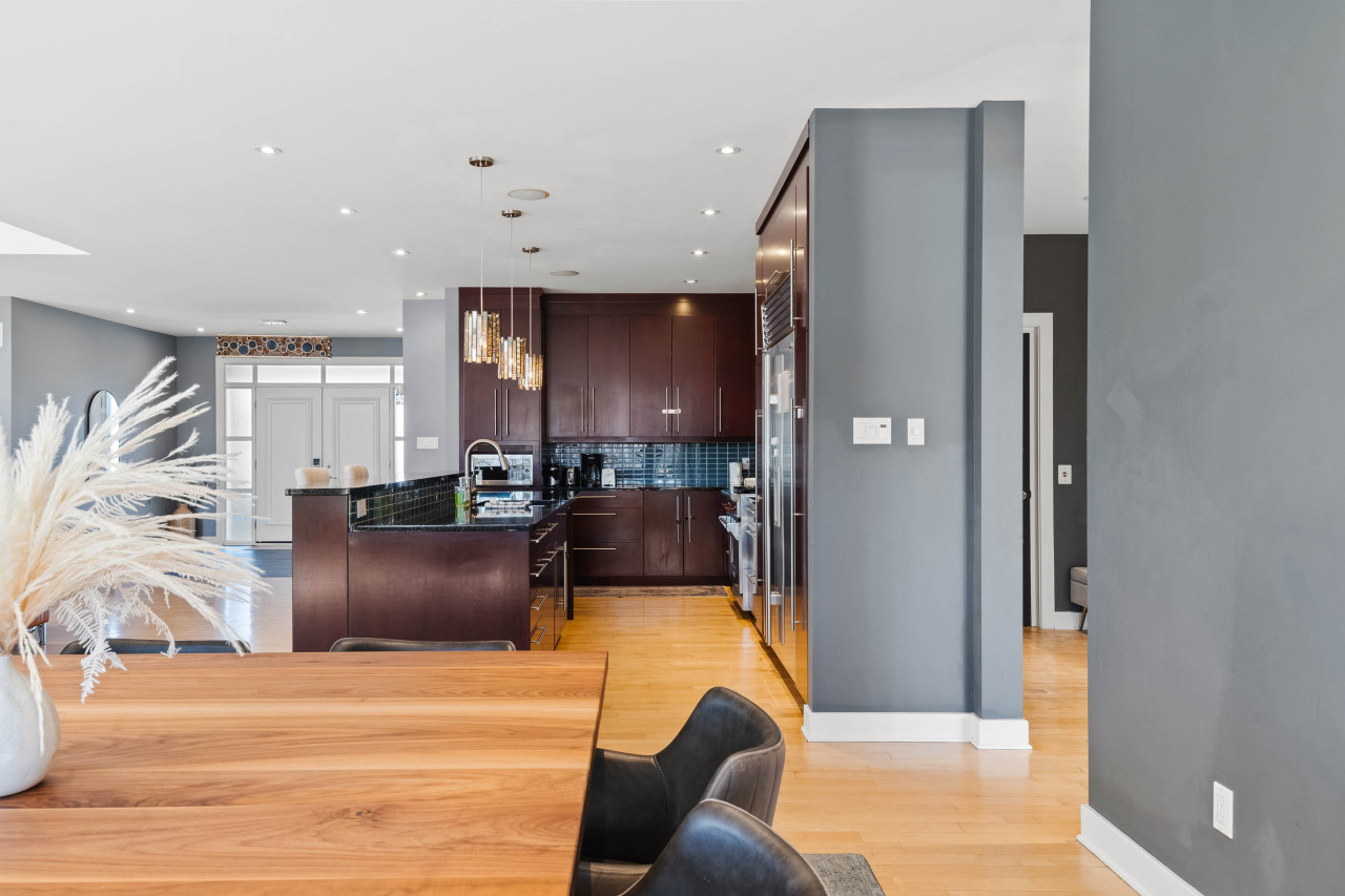Ottawa — The Mansion · 4BR Luxury Estate — Ottawa furnished rental, photo 19