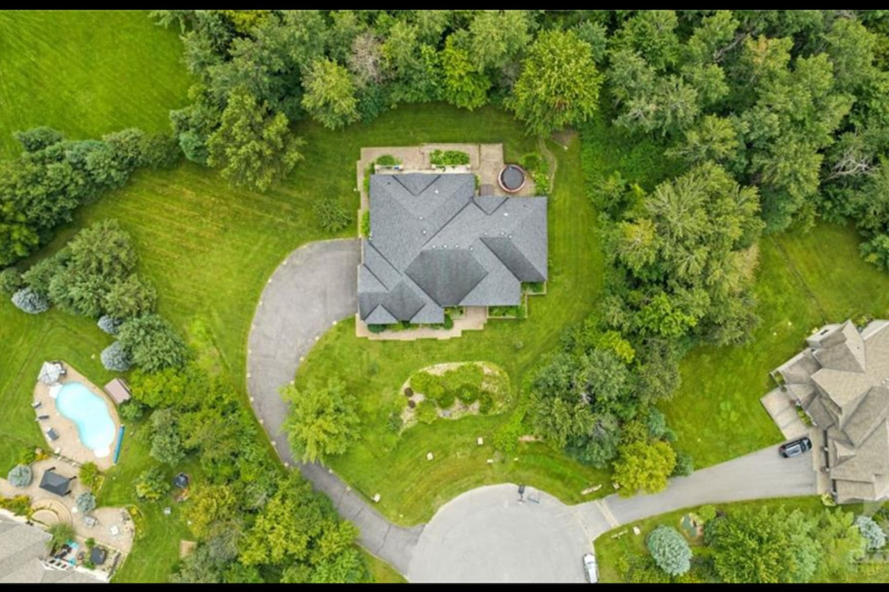 Ottawa — The Mansion · 4BR Luxury Estate — Ottawa furnished rental, photo 76