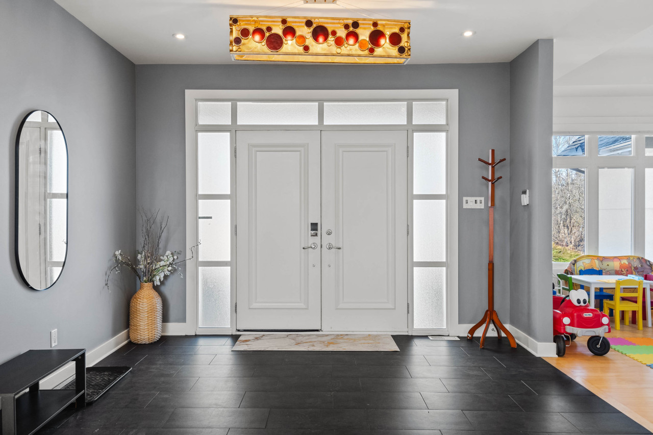Ottawa — The Mansion · 4BR Luxury Estate — Ottawa furnished rental, photo 30