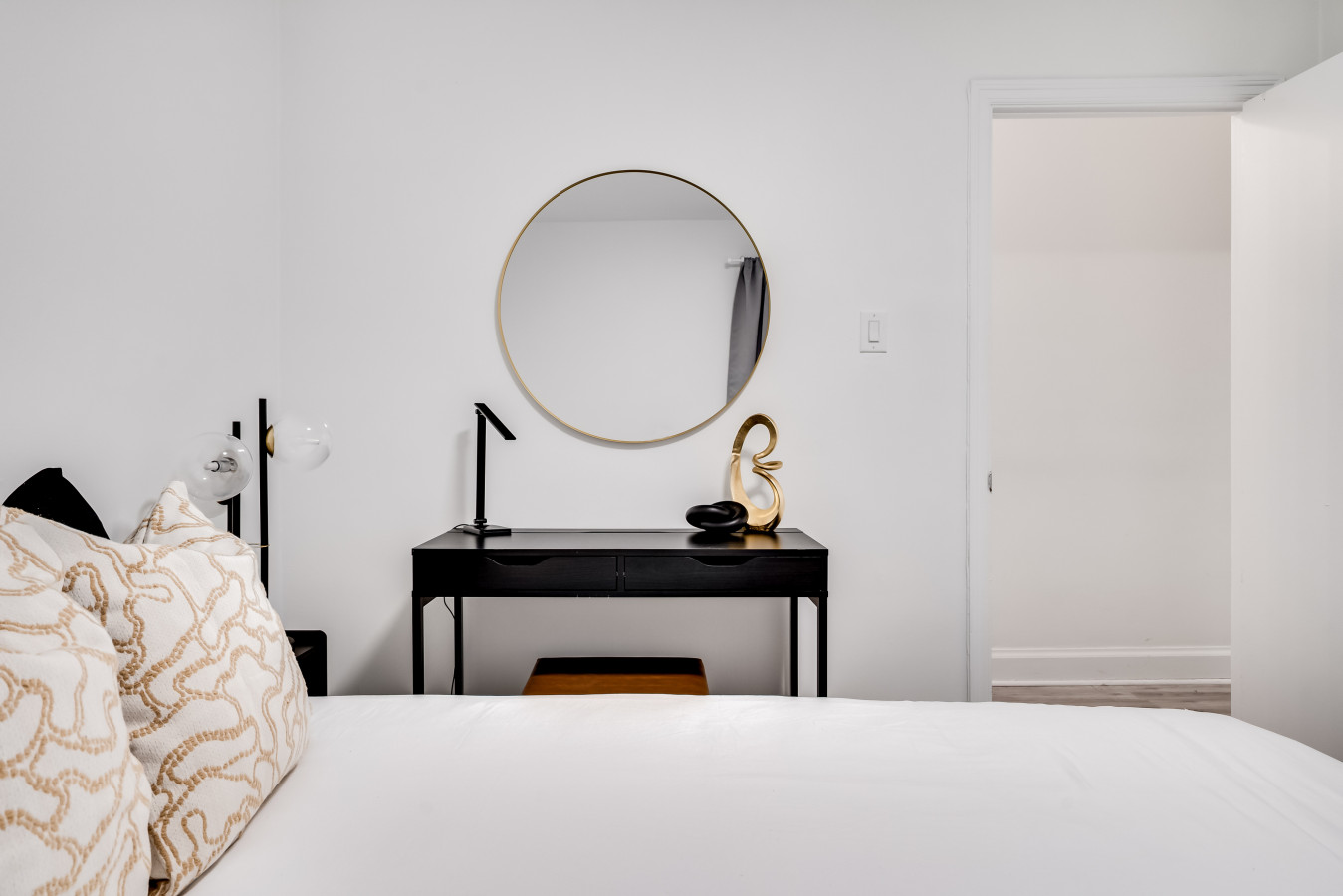 Ottawa — Cozy 3BR Entire Home — Ottawa furnished rental, photo 14