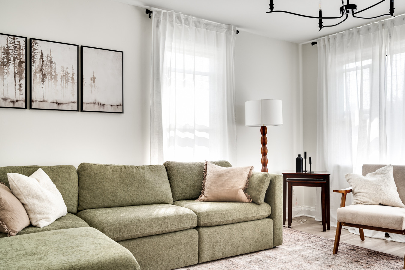 Kingston — Stylish 2BR near Queen's & Lake Ontario — Kingston furnished rental, photo 6