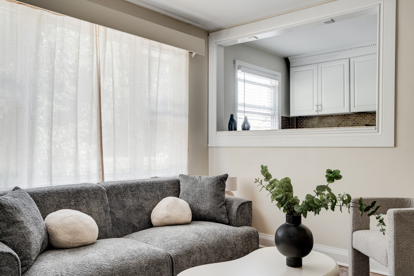 Kingston — Cozy 2BR near Campus & Downtown — Kingston furnished rental, photo 10