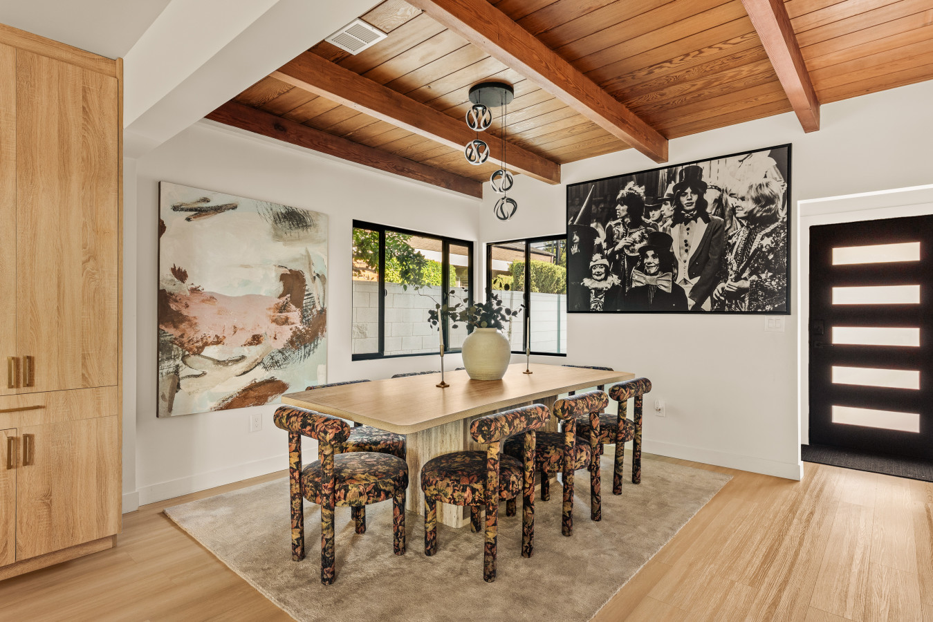 Los Angeles — Executive 4BR Home near Universal Studios — Los Angeles furnished rental photo