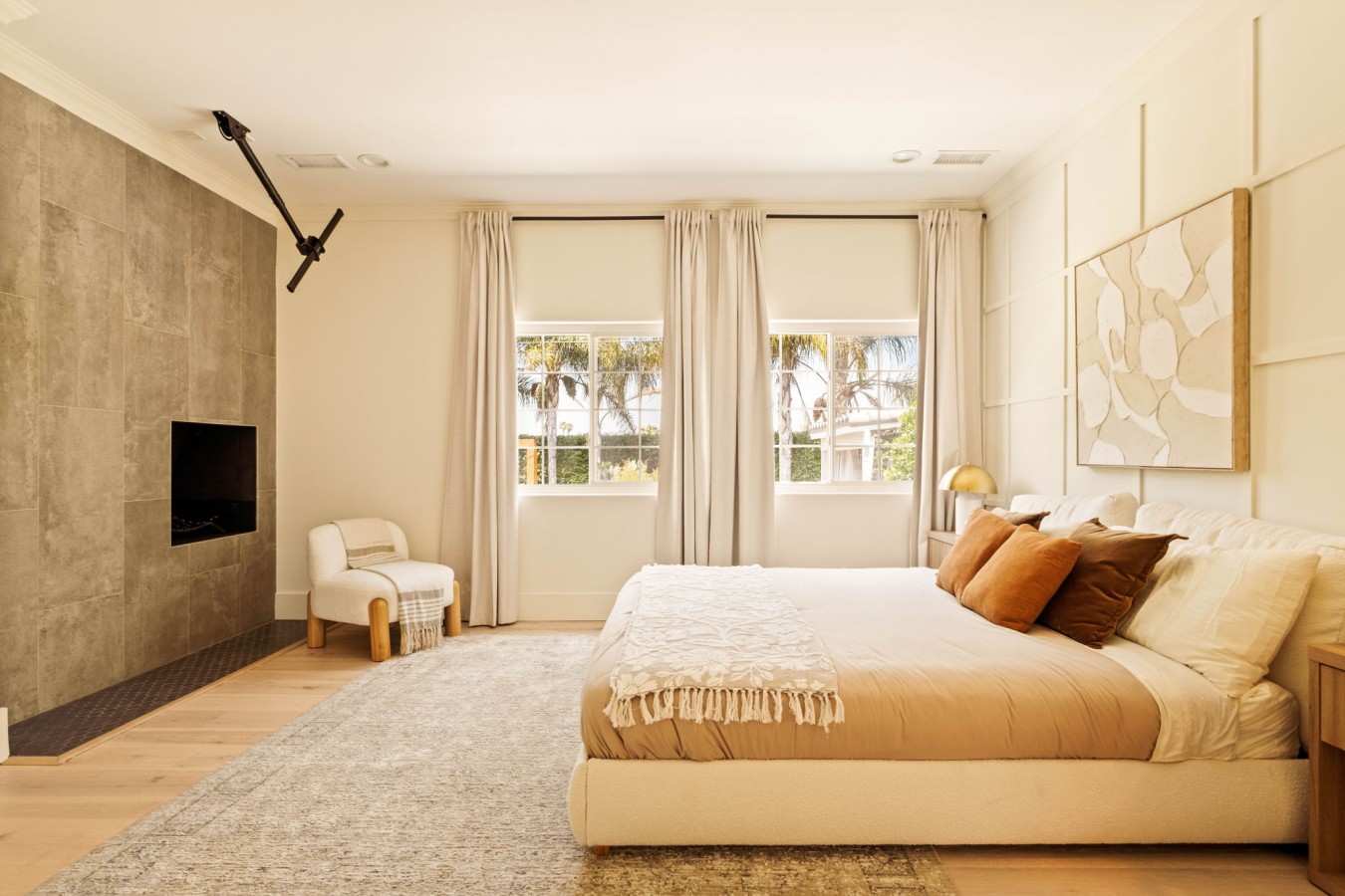 Executive 4BR/4BA West LA Home | 10 Guests — Lennox furnished rental, photo 25