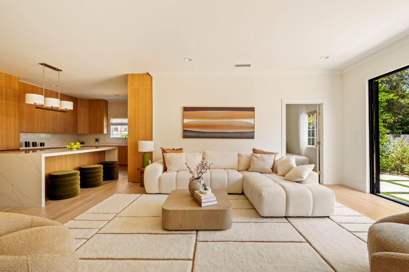 Executive 4BR/4BA West LA Home | 10 Guests — Lennox furnished rental, photo 11