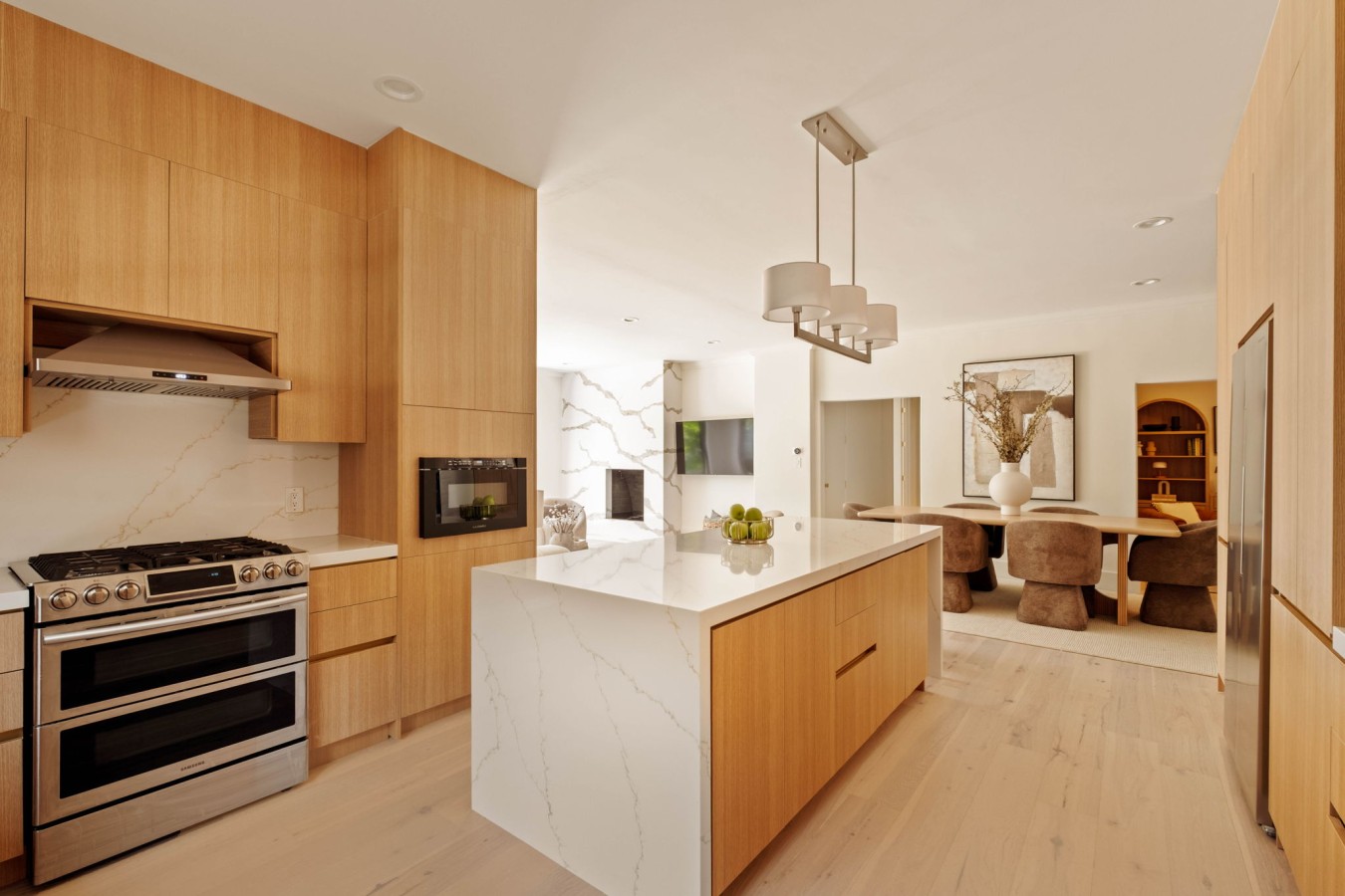 Executive 4BR/4BA West LA Home | 10 Guests — Lennox furnished rental, photo 22