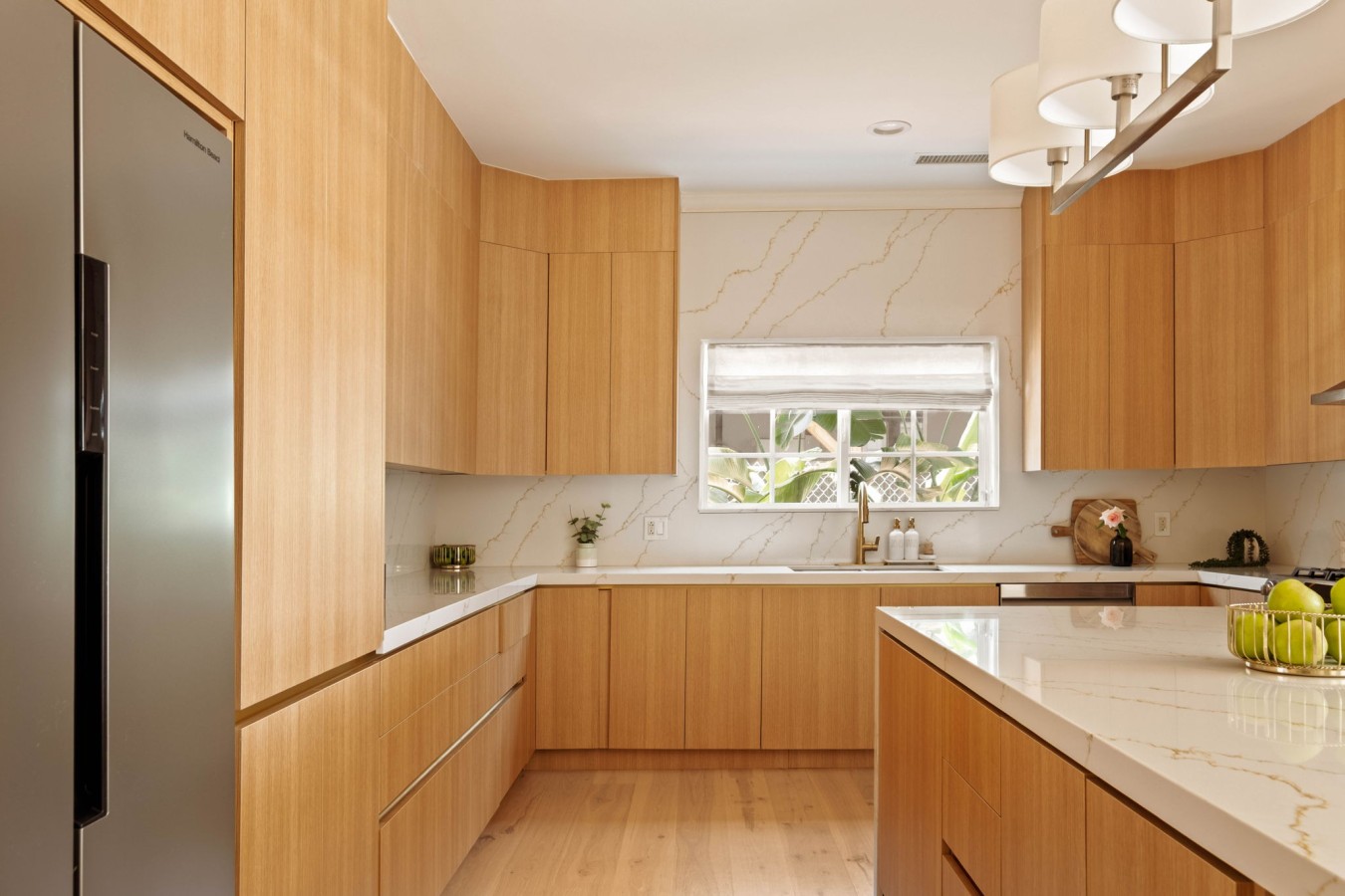 Executive 4BR/4BA West LA Home | 10 Guests — Lennox furnished rental, photo 19