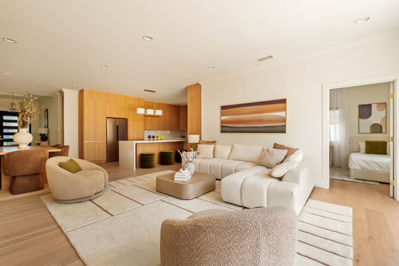 Executive 4BR/4BA West LA Home | 10 Guests — Lennox furnished rental, photo 13